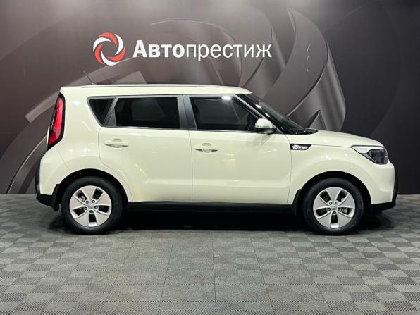 Kia Soul II с пробегом 2016 года, цена 1 010 000 рублей, 180977 км, хэтчбек, Автокод Объявления