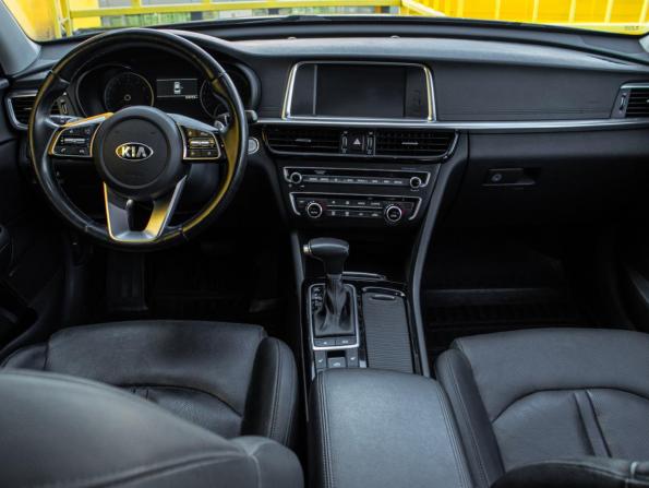 Kia Optima IV Рестайлинг с пробегом 2018 года, цена 2 050 000 рублей, 109721 км, седан, Автокод Объявления