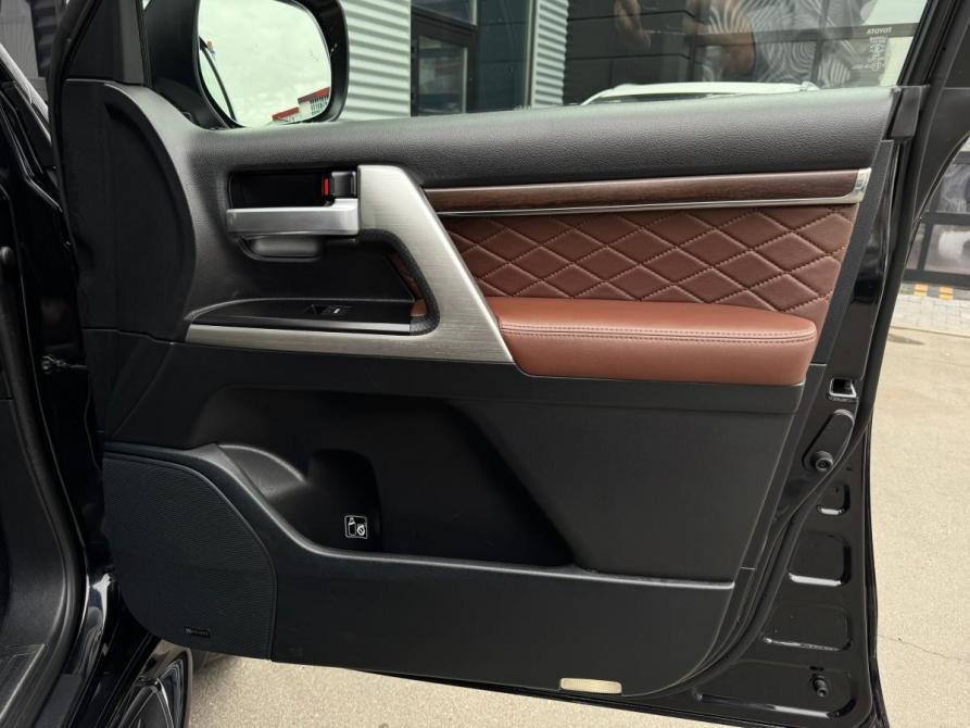 Toyota Land Cruiser 200 Series Рестайлинг 2 Иркутск  - изображение 32