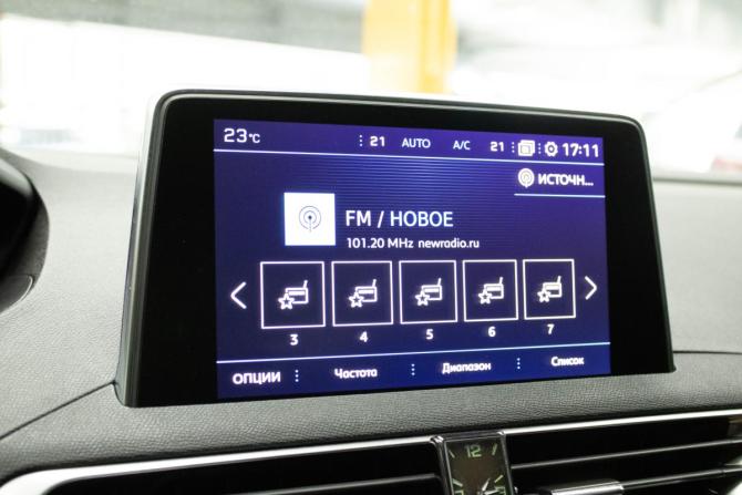 Peugeot 3008 II с пробегом 2018 года, цена 1 649 000 рублей, 157342 км, внедорожник, Автокод Объявления