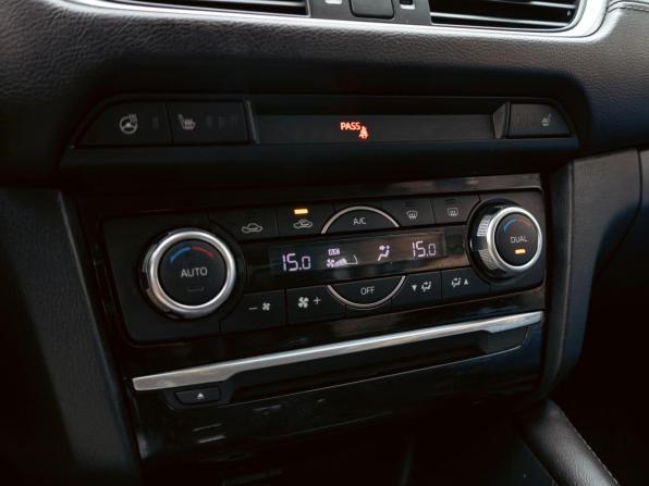 Mazda 6 III (GJ) Рестайлинг с пробегом 2018 года, цена 1 675 000 рублей, 109000 км, седан, Автокод Объявления