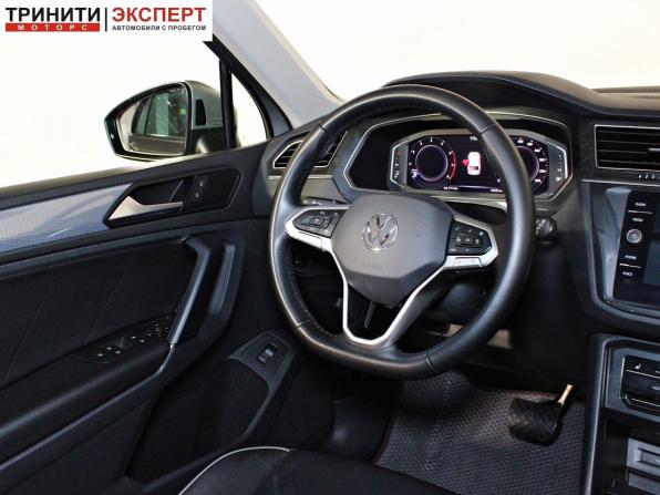 Volkswagen Tiguan II Рестайлинг с пробегом 2021 года, цена 3 057 000 рублей, 36810 км, внедорожник, Автокод Объявления