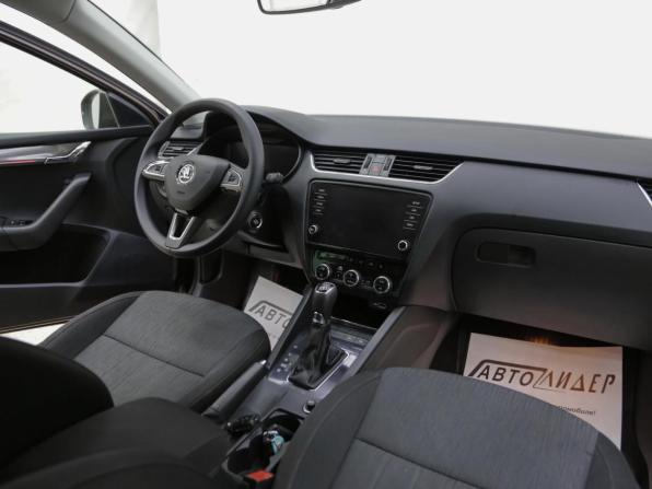 Skoda Octavia III (A7) Рестайлинг с пробегом 2019 года, цена 1 239 000 рублей, 75000 км, лифтбек, Автокод Объявления
