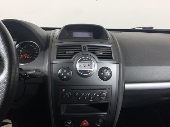 Renault Megane II Рестайлинг с пробегом 2009 года, цена 549 000 рублей, 261793 км, хэтчбек, Автокод Объявления