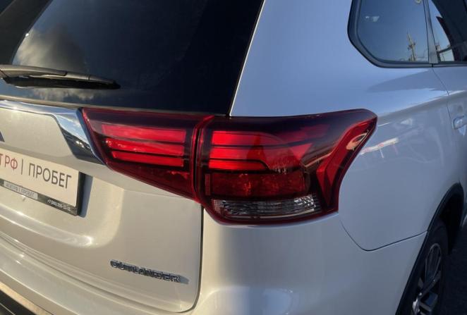 Mitsubishi Outlander III Рестайлинг 2 с пробегом 2017 года, цена 1 920 000 рублей, 178518 км, внедорожник, Автокод Объявления