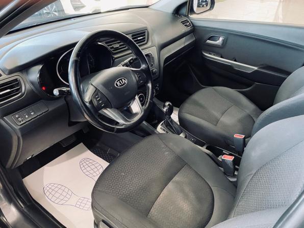 Kia Rio III с пробегом 2014 года, цена 900 000 рублей, 180000 км, седан, Автокод Объявления