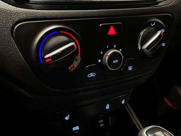 Hyundai Solaris II Рестайлинг с пробегом 2022 года, цена 1 620 000 рублей, 82574 км, седан, Автокод Объявления