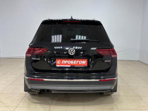Volkswagen Tiguan II с пробегом 2018 года, цена 2 450 000 рублей, 187335 км, внедорожник, Автокод Объявления