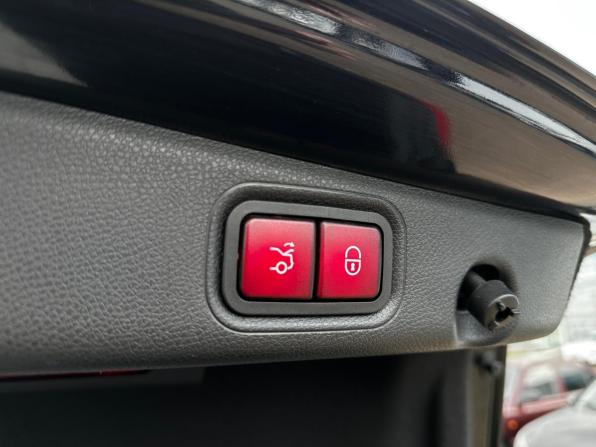 Mercedes-Benz E-Класс V (W213 S213 C238) с пробегом 2020 года, цена 3 700 000 рублей, 81841 км, седан, Автокод Объявления