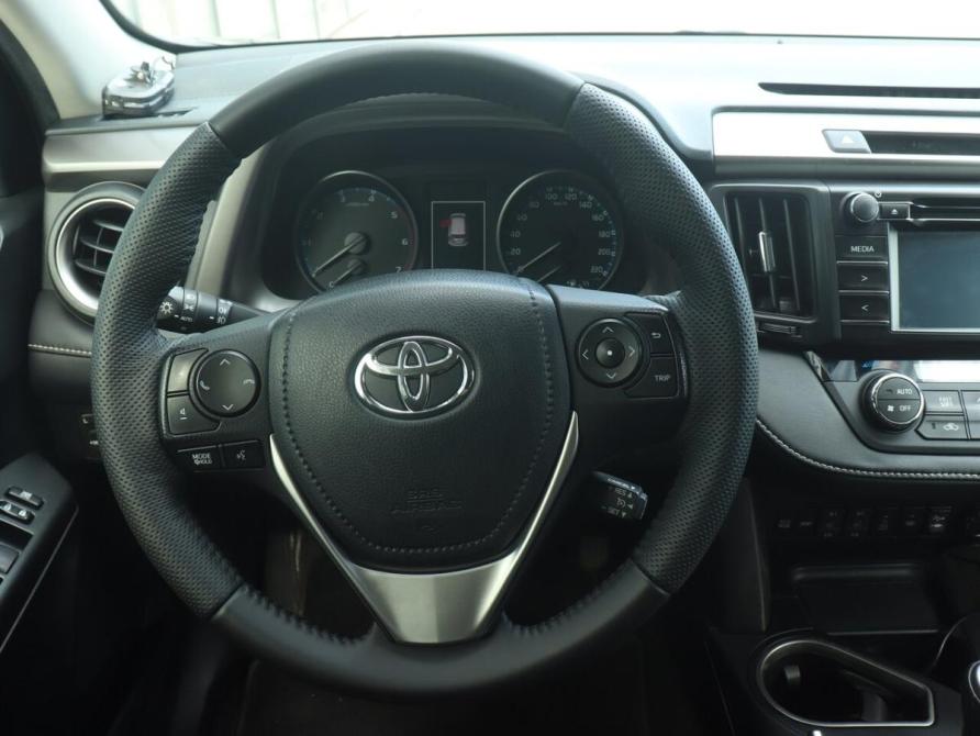 Toyota RAV4 IV (XA40) Рестайлинг Казань  - изображение 13