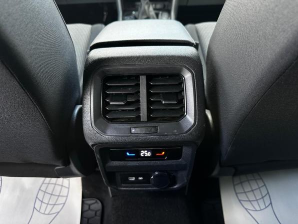 Volkswagen Tiguan II Рестайлинг с пробегом 2021 года, цена 3 099 000 рублей, 62042 км, внедорожник, Автокод Объявления