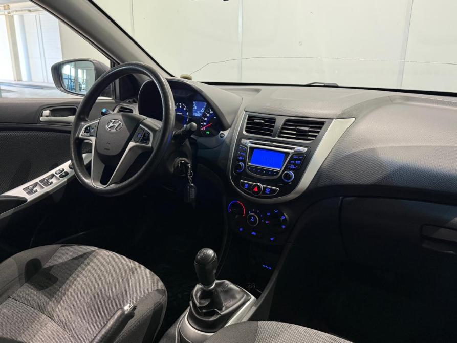 Hyundai Solaris I Самара  - изображение 8