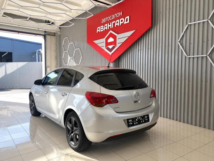 Opel Astra J Альметьевск  - изображение 5