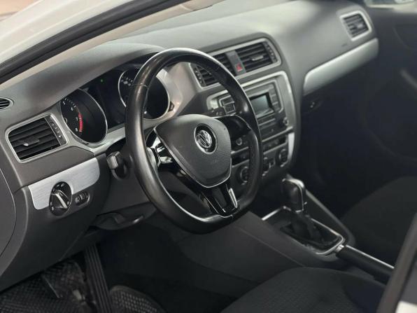 Volkswagen Jetta VI Рестайлинг с пробегом 2017 года, цена 1 295 000 рублей, 191944 км, седан, Автокод Объявления