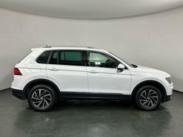Volkswagen Tiguan II с пробегом 2018 года, цена 2 580 000 рублей, 156804 км, внедорожник, Автокод Объявления