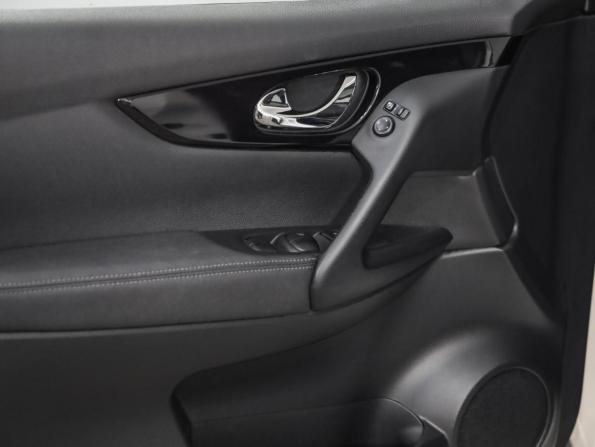 Nissan Qashqai II с пробегом 2014 года, цена 1 749 000 рублей, 61291 км, внедорожник, Автокод Объявления