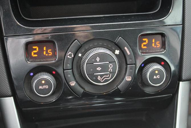 Peugeot 308 I Рестайлинг с пробегом 2011 года, цена 450 000 рублей, 159000 км, хэтчбек, Автокод Объявления