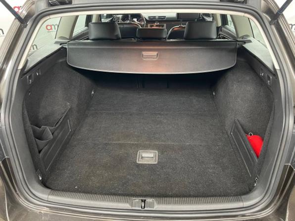 Volkswagen Passat B7 с пробегом 2012 года, цена 799 000 рублей, 308000 км, универсал, Автокод Объявления