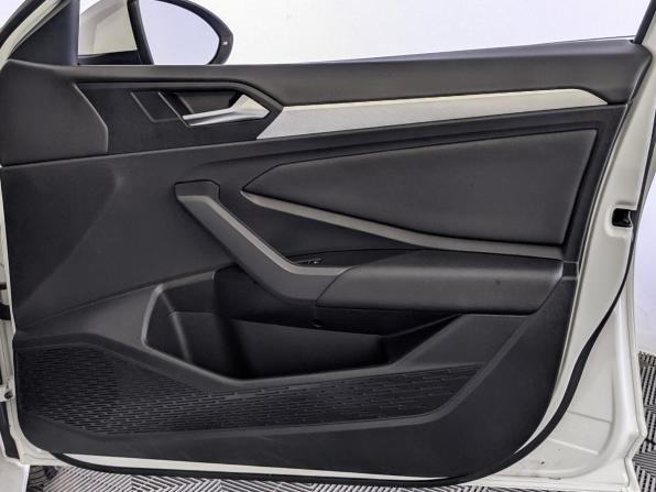 Volkswagen Jetta VII с пробегом 2021 года, цена 2 245 000 рублей, 64860 км, седан, Автокод Объявления