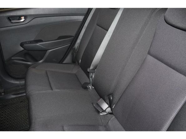 Hyundai Solaris II с пробегом 2019 года, цена 1 278 000 рублей, 172303 км, седан, Автокод Объявления