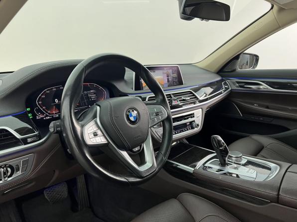BMW 7 серии VI (G11/G12) Рестайлинг с пробегом 2020 года, цена 5 790 000 рублей, 99832 км, седан, Автокод Объявления