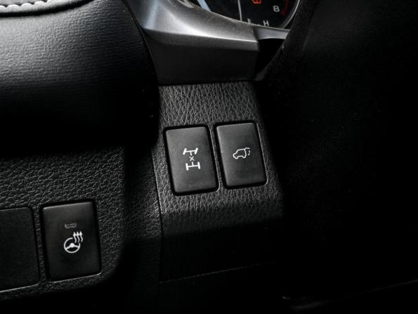 Toyota RAV4 IV (XA40) Рестайлинг с пробегом 2017 года, цена 2 130 000 рублей, 187439 км, внедорожник, Автокод Объявления