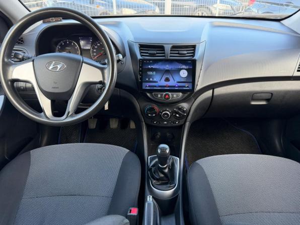 Hyundai Solaris I с пробегом 2011 года, цена 650 000 рублей, 153000 км, седан, Автокод Объявления