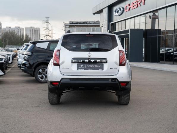 Renault Duster I Рестайлинг с пробегом 2017 года, цена 895 000 рублей, 265678 км, внедорожник, Автокод Объявления