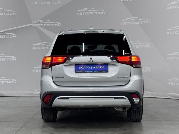 Mitsubishi Outlander III Рестайлинг 3 с пробегом 2018 года, цена 1 850 000 рублей, 170650 км, внедорожник, Автокод Объявления