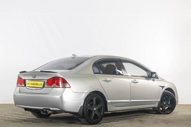 Honda Civic VIII с пробегом 2007 года, цена 859 000 рублей, 337000 км, седан, Автокод Объявления