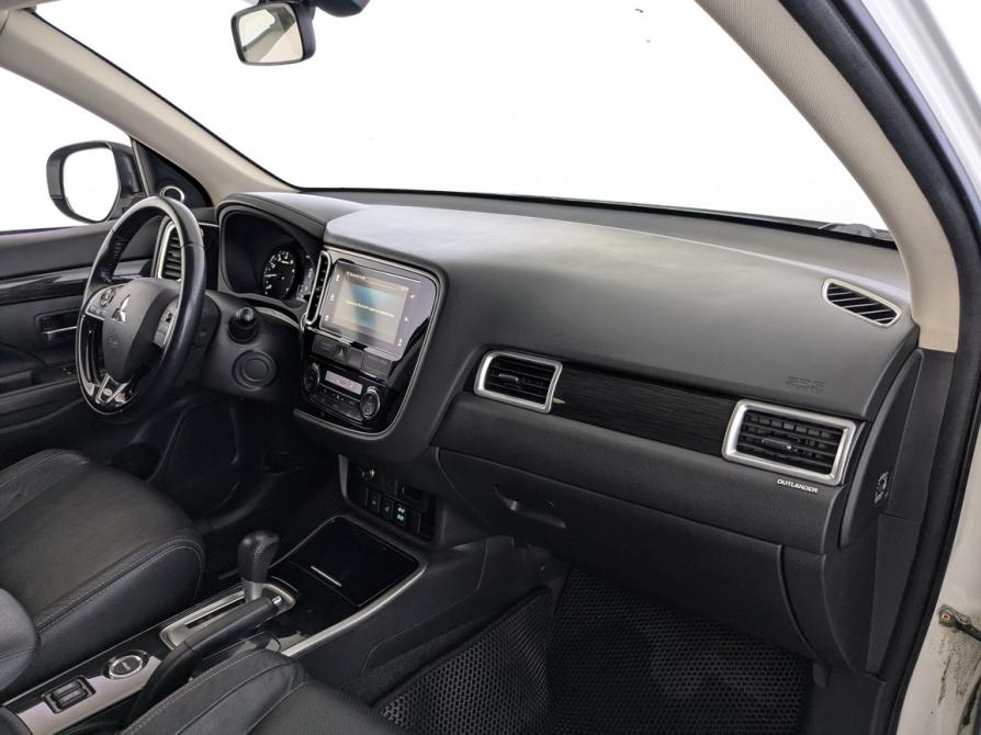 Mitsubishi Outlander III Рестайлинг 2 Москва  - изображение 21