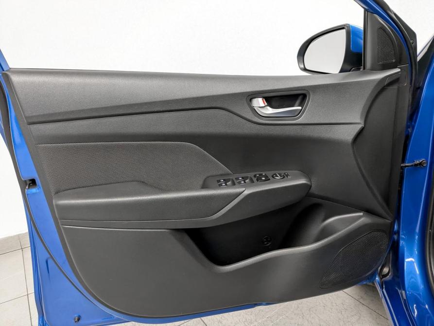 Hyundai Solaris II Санкт-Петербург  - изображение 19
