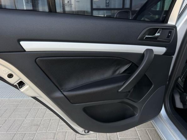 Skoda Octavia II (A5) Рестайлинг с пробегом 2011 года, цена 1 049 000 рублей, 97210 км, лифтбек, Автокод Объявления