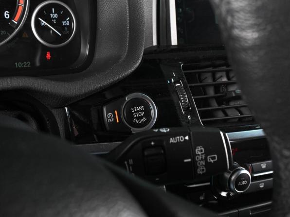 BMW X3 II (F25) Рестайлинг с пробегом 2016 года, цена 2 799 000 рублей, 112371 км, внедорожник, Автокод Объявления