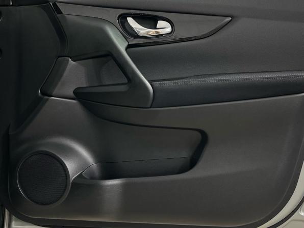 Nissan Qashqai II с пробегом 2015 года, цена 1 600 000 рублей, 122071 км, внедорожник, Автокод Объявления