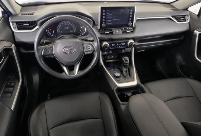 Toyota RAV4 V (XA50) с пробегом 2021 года, цена 3 700 000 рублей, 109145 км, внедорожник, Автокод Объявления