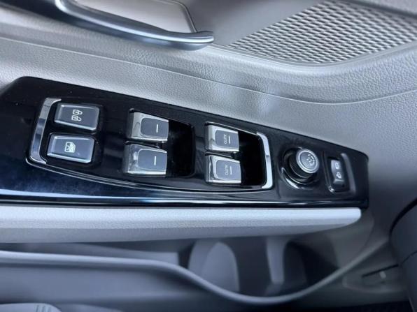 KGM Korando с пробегом 2025 года, цена 2 995 000 рублей, 19958 км, внедорожник, Автокод Объявления