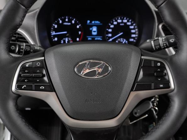 Hyundai Solaris II с пробегом 2018 года, цена 1 449 000 рублей, 67197 км, седан, Автокод Объявления