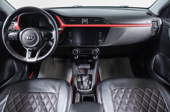 Kia Rio IV Рестайлинг с пробегом 2021 года, цена 1 949 000 рублей, 50600 км, хэтчбек, Автокод Объявления