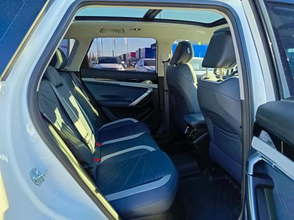 Geely Atlas II с пробегом 2024 года, цена 2 899 995 рублей, 30029 км, внедорожник, Автокод Объявления