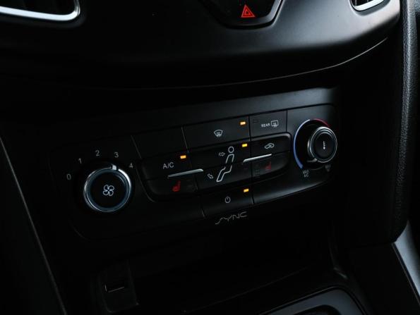 Ford Focus III Рестайлинг с пробегом 2016 года, цена 1 079 000 рублей, 179030 км, универсал, Автокод Объявления