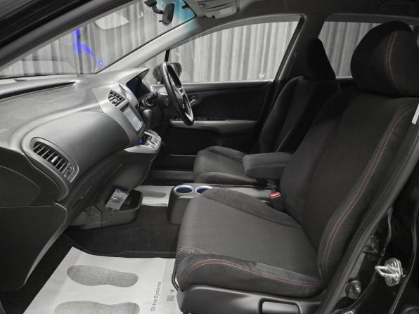 Honda Stream II Рестайлинг с пробегом 2009 года, цена 1 050 000 рублей, 125000 км, минивэн, Автокод Объявления