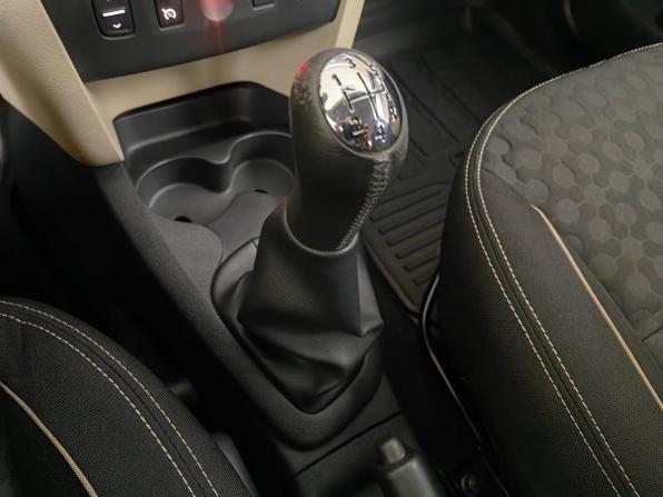 Renault Logan II с пробегом 2016 года, цена 999 000 рублей, 19190 км, седан, Автокод Объявления