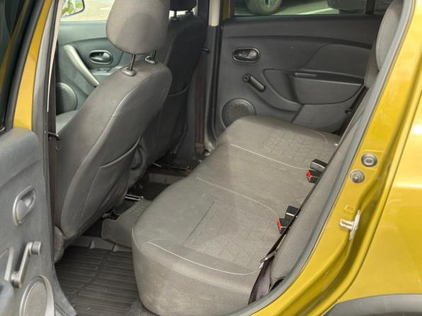 Renault Sandero II с пробегом 2017 года, цена 925 000 рублей, 84227 км, хэтчбек, Автокод Объявления