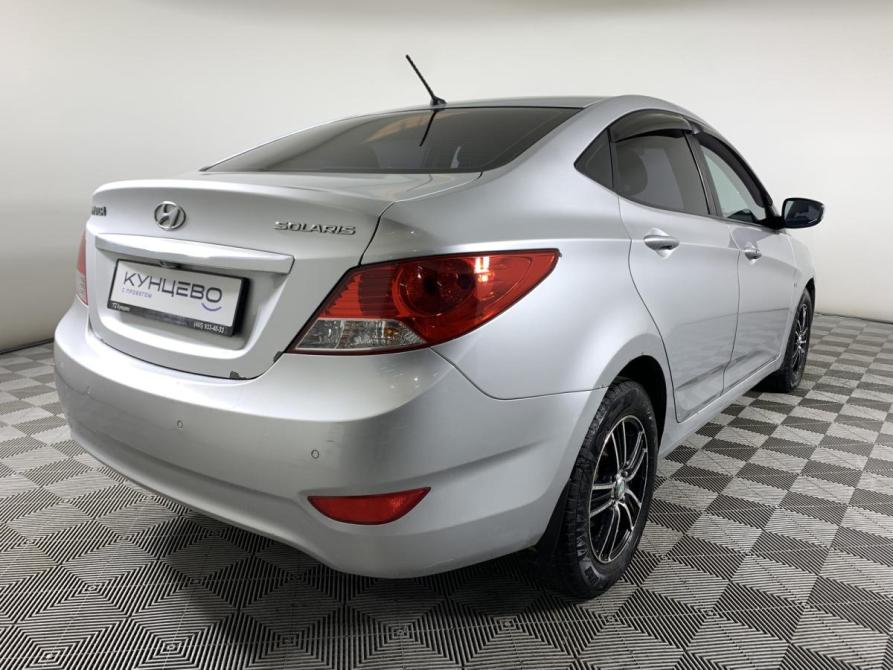 Hyundai Solaris I Москва  - изображение 5