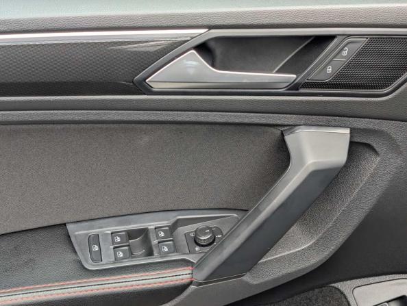 Volkswagen Tiguan II с пробегом 2020 года, цена 3 149 000 рублей, 102116 км, внедорожник, Автокод Объявления