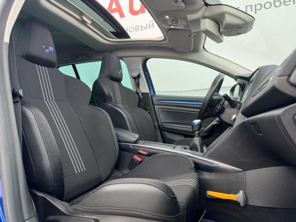 Renault Megane IV с пробегом 2018 года, цена 1 497 000 рублей, 148208 км, универсал, Автокод Объявления