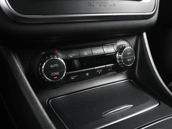 Mercedes-Benz CLA I (C117 X117) Рестайлинг с пробегом 2016 года, цена 2 149 000 рублей, 84444 км, седан, Автокод Объявления