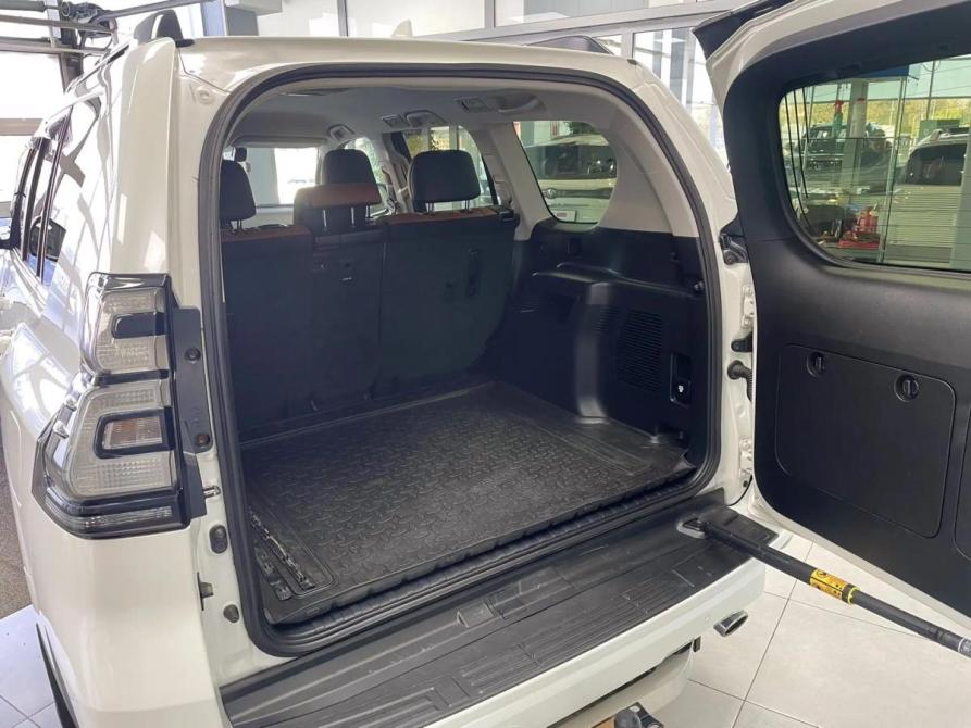 Toyota Land Cruiser Prado 150 Series Рестайлинг 3 Красноярск  - изображение 11