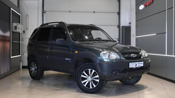 Chevrolet Niva I Рестайлинг с пробегом 2011 года, цена 595 000 рублей, 106000 км, внедорожник, Автокод Объявления